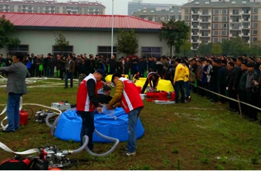 森防事業(yè)部攜電動(dòng)工作車(chē)參加湖南省森火展示會(huì )